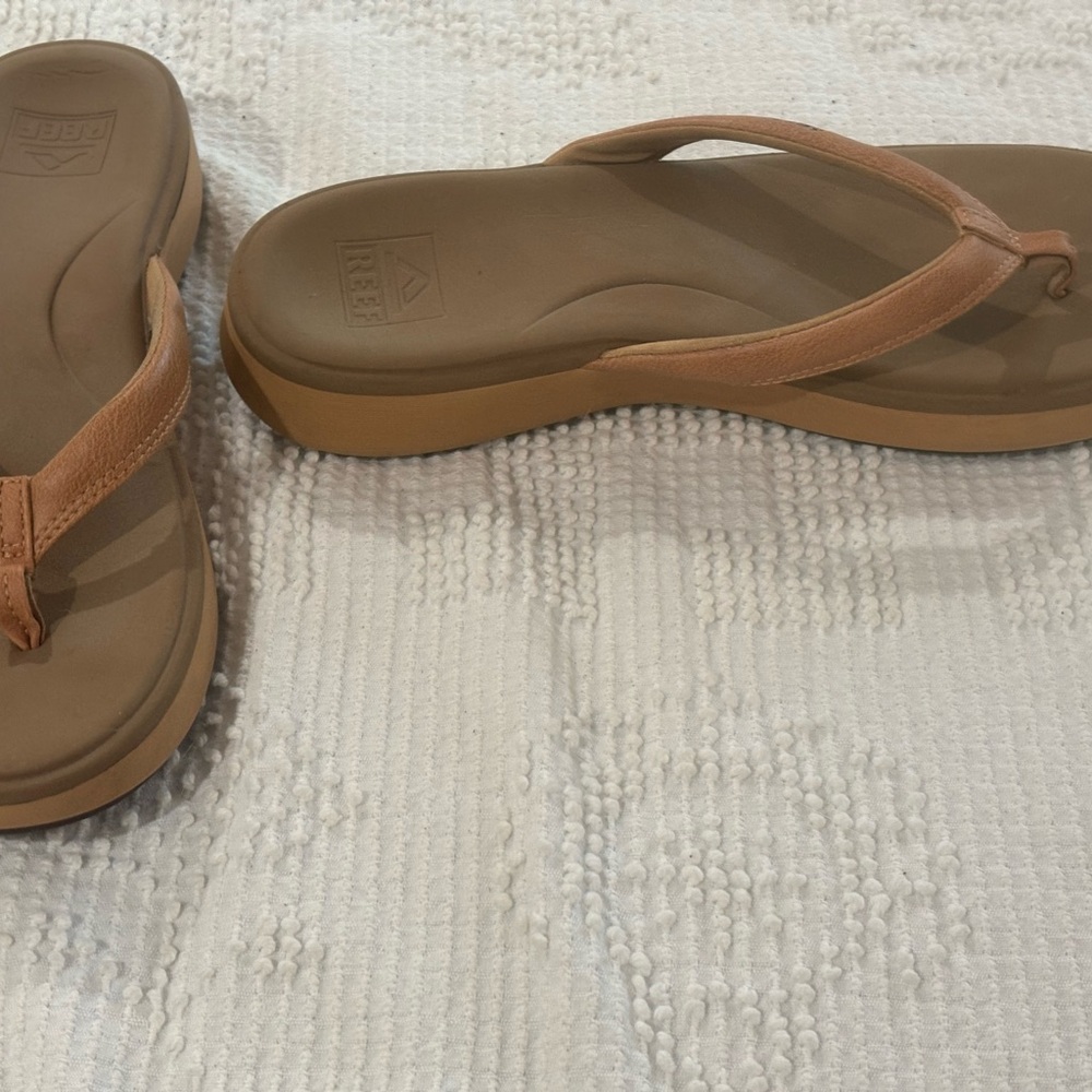 Reef Women's Brown Sandals